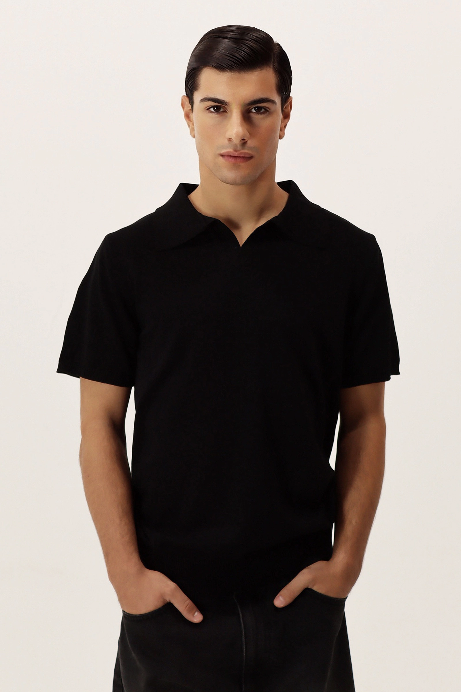 Trapwrld Classic Polo ‘black’ view 2